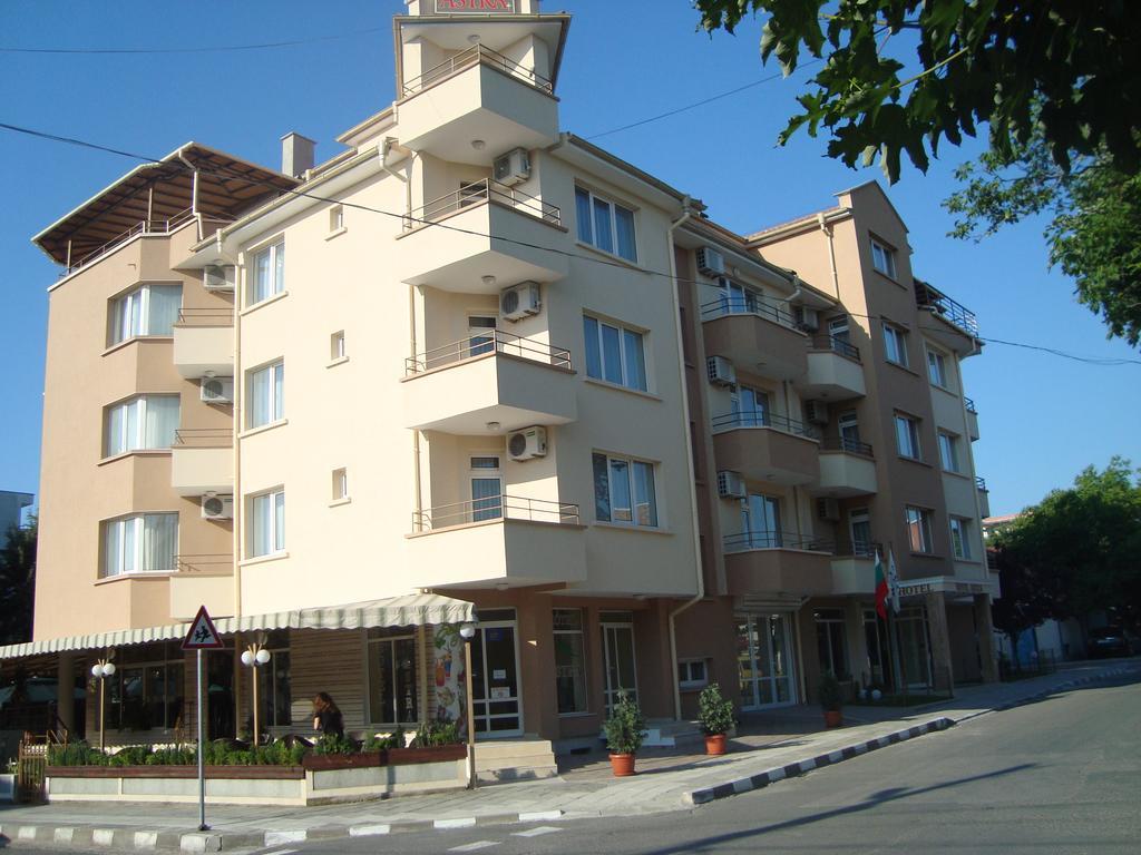 Hotel Astra Ravda Exterior foto
