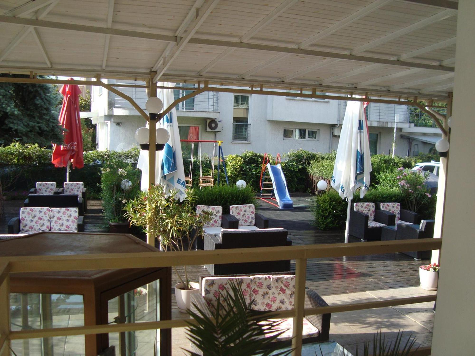 Hotel Astra Ravda Exterior foto