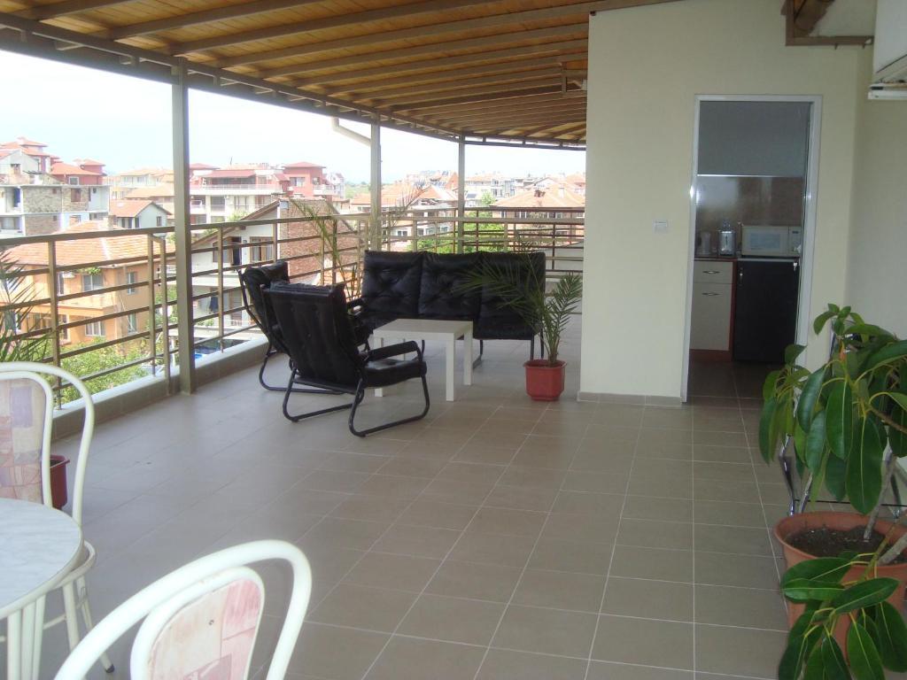 Hotel Astra Ravda Quarto foto