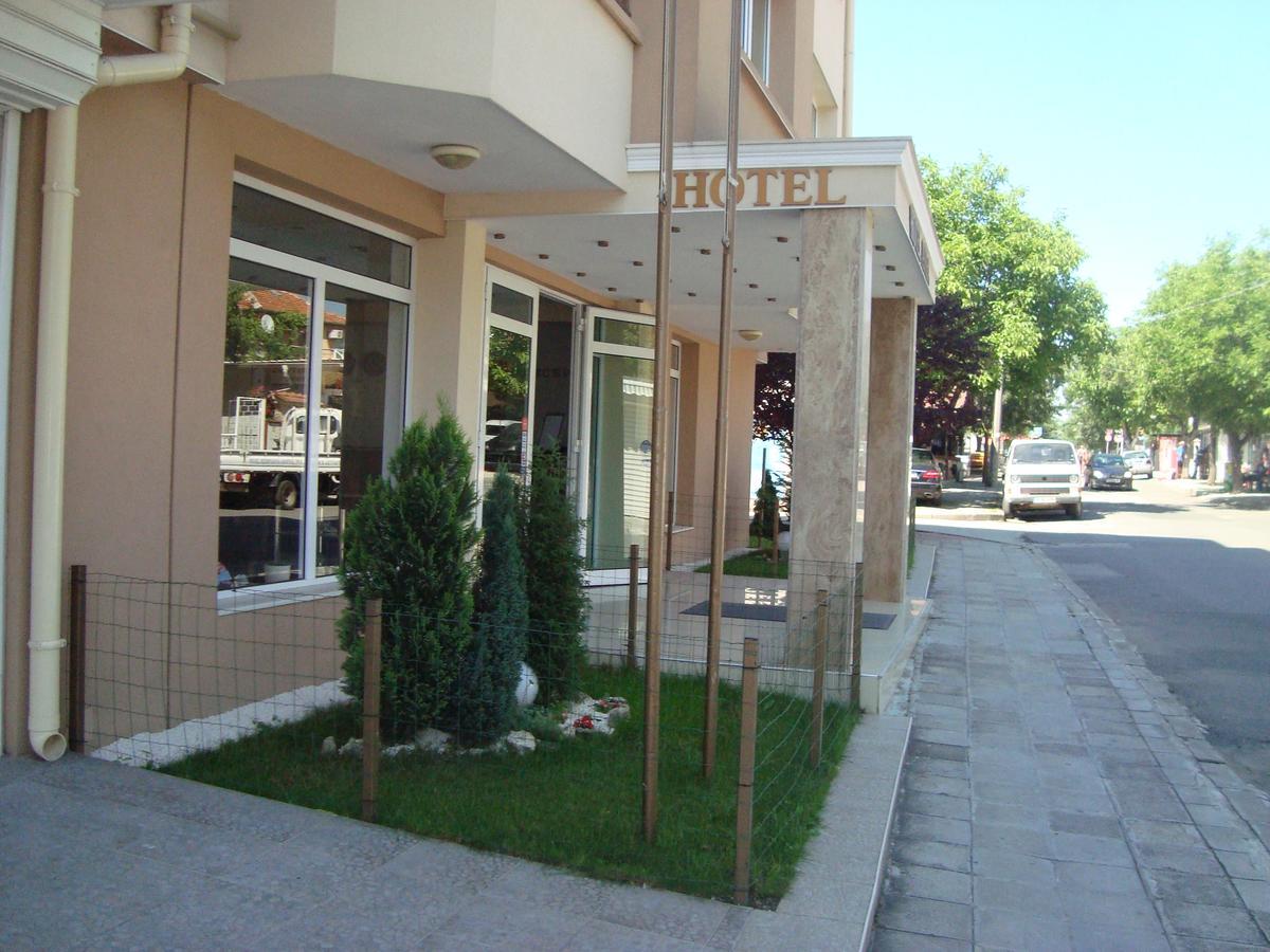 Hotel Astra Ravda Exterior foto